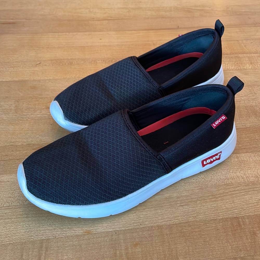 Women’s slip on shoes, size 7.5, Levi’s